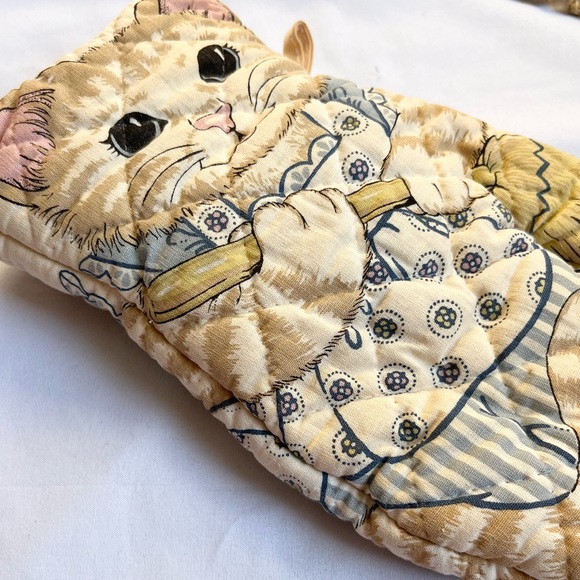 Vintage 80s Cat Cottagecore Quilted Oven Mitt Potholder - Picture 3 of 6